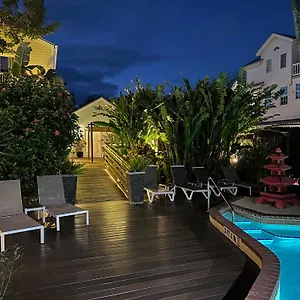 אורחן Douglas House